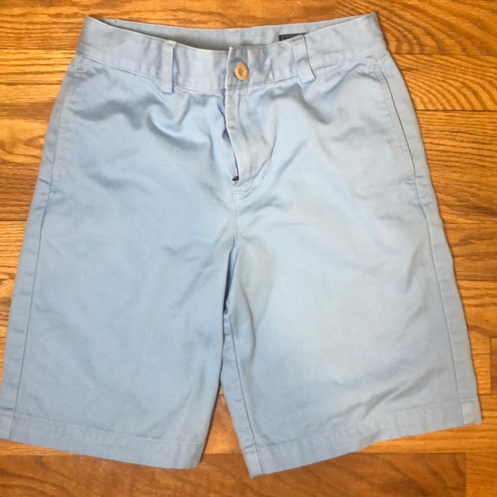 Vineyard vines boys shorts size 10